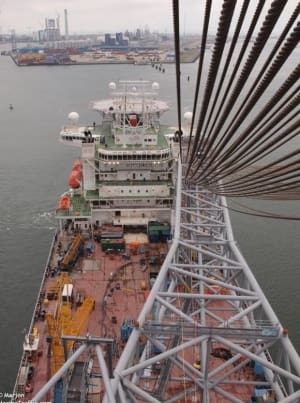 Article image of: Rope Acces onderhoud sprinklerinstallatie Oleg Strashnov  i.s.m. BIS Indust