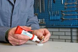 Article image of: Gemakkelijke dosering van 3 secondelijmen