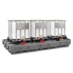 Article image of: Nieuwe PE opvangbak van DENIOS voor opslag van drie IBC’s