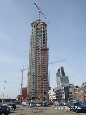 Article image of: Height specialists reinigt 158 meter hoge woontoren